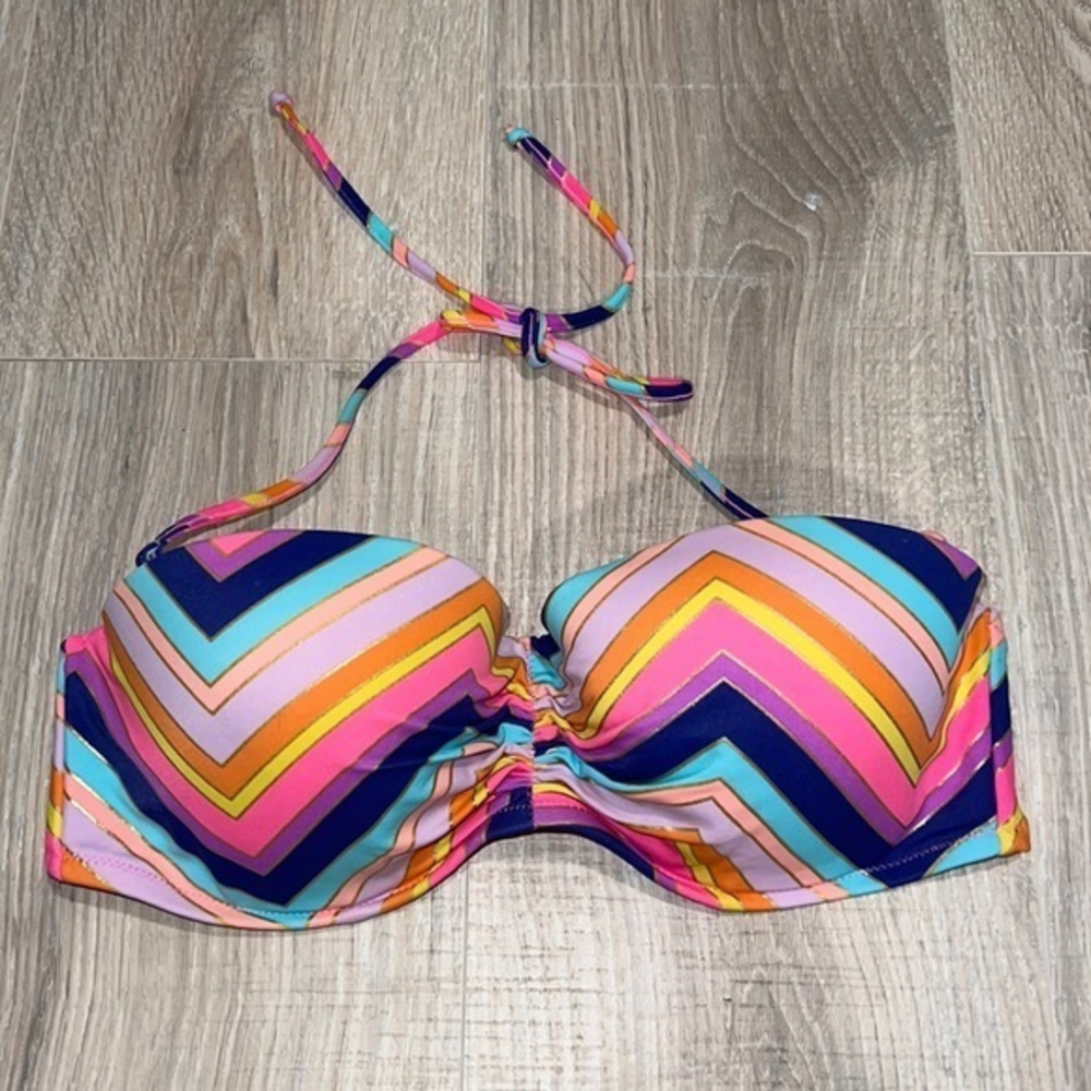 Victoria’s Secret‎ bikini pink halter top